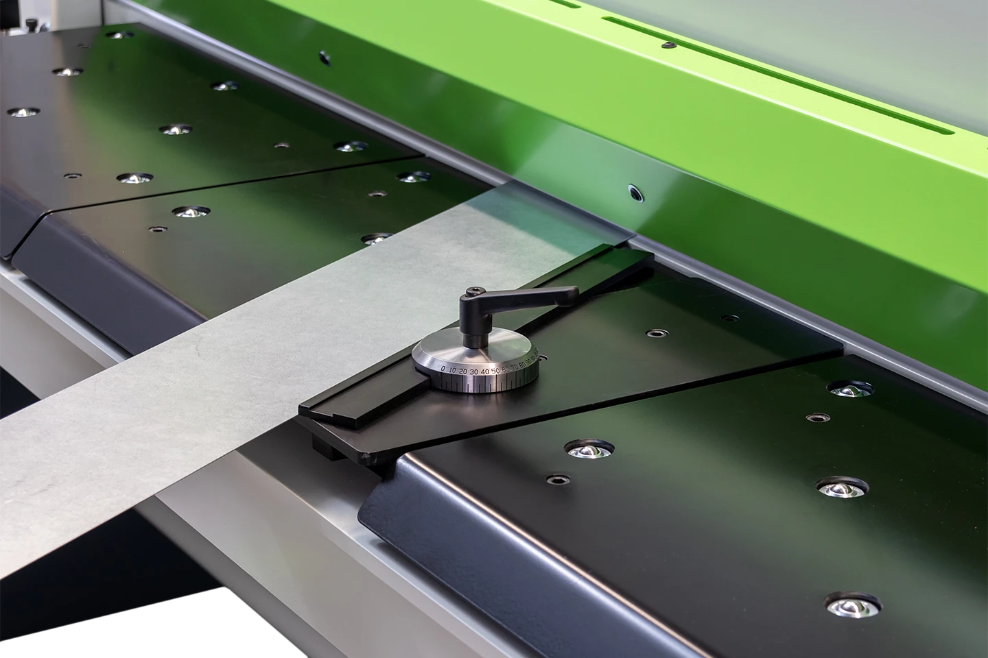 ställbart vinkelanslag till evo duo mot vit bakgrund