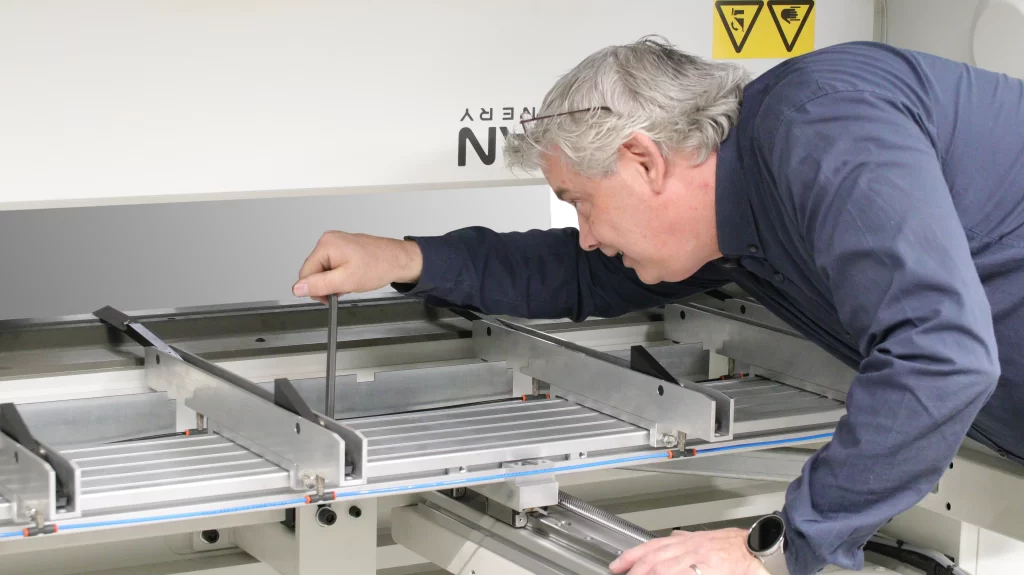 service av anslag till kantvikmaskin