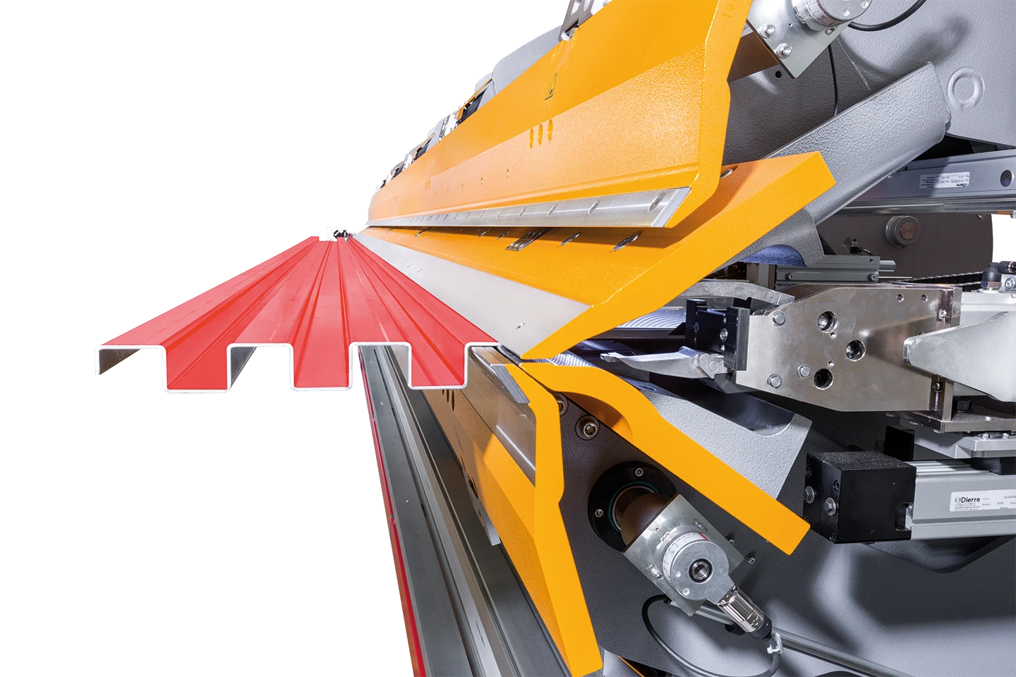 verktyg till thalmann i hardox bockar en plåt mot vitbakgrund