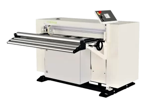 inmatningssidan på en klippsträcka forstner slit mot vit bakgrund